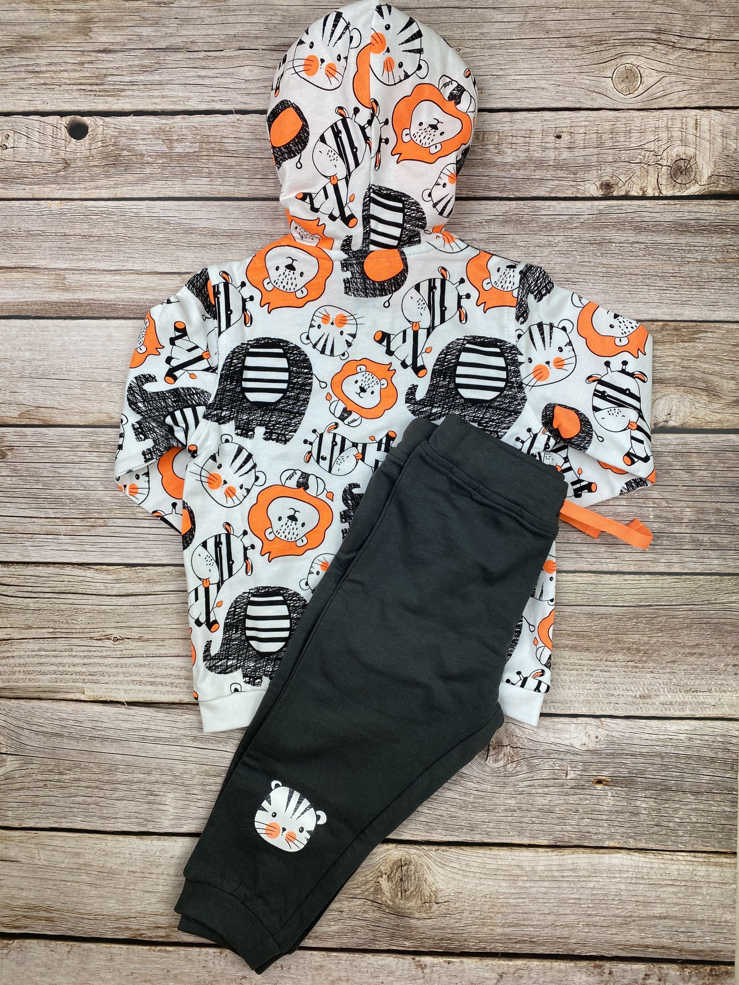 Set felpa con zip e cappuccio e pantalone