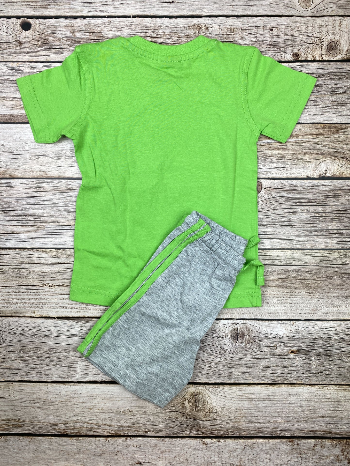 Set t-shirt manica corta e pantaloncino