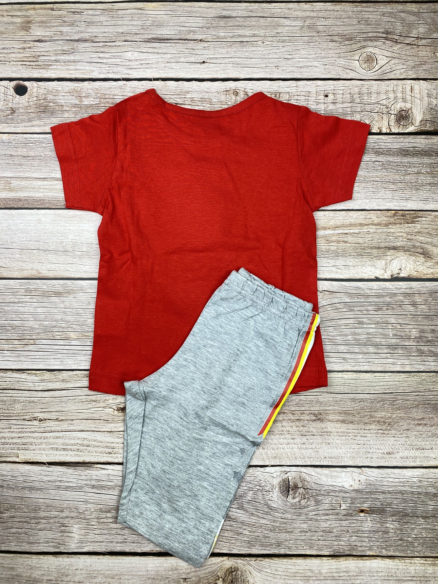 Set t-shirt manica corta e ciclisti