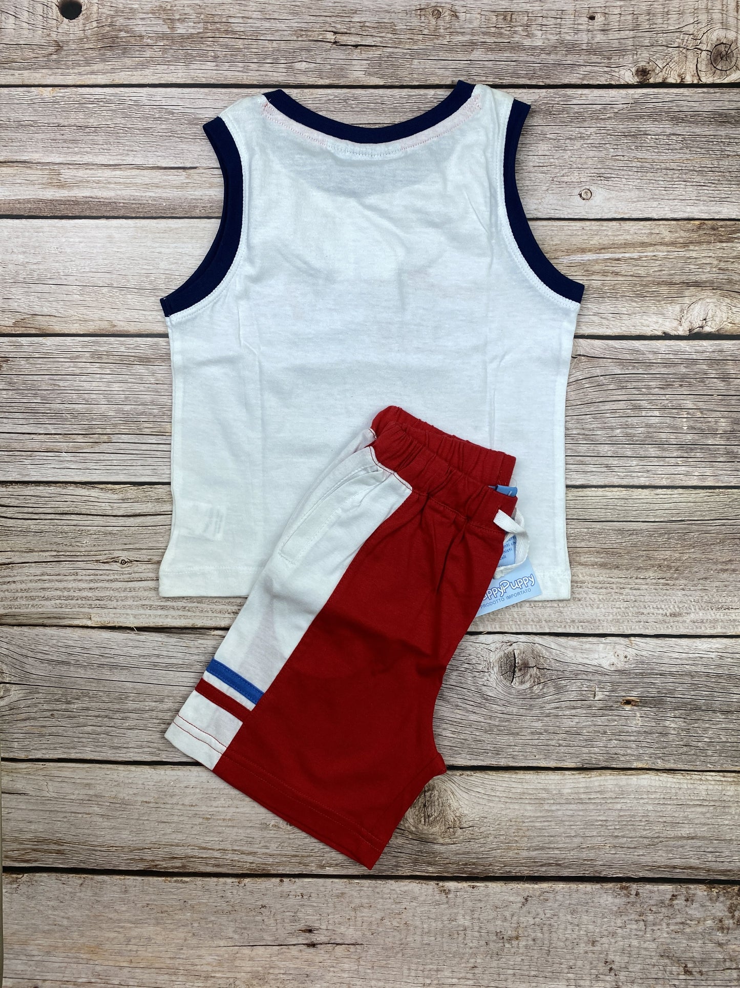 Set t-shirt senza manica e pantaloncini
