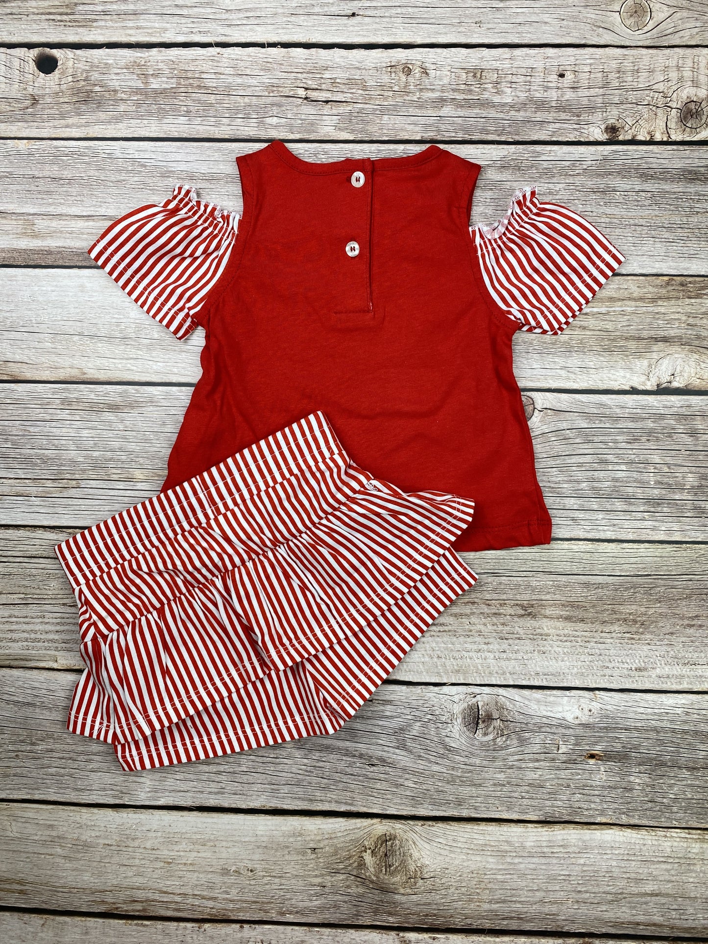 Set t-shirt manica corta e pantaloncino gonna
