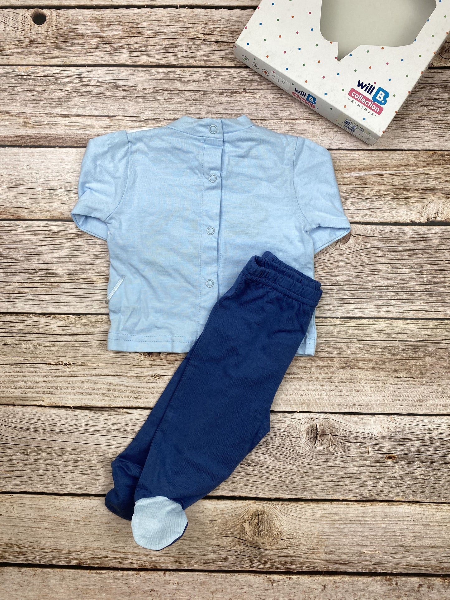 Set t-shirt manica lunga e pantaloni con piedini