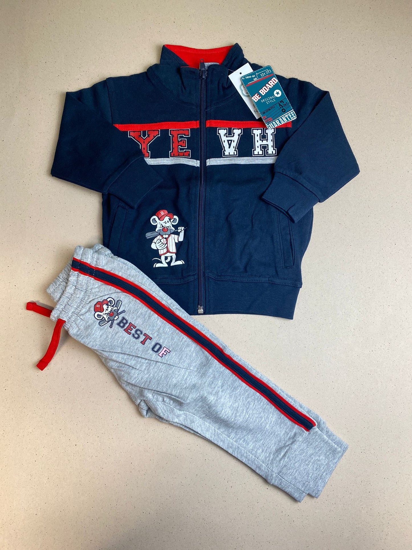 Set felpa con zip e pantalone