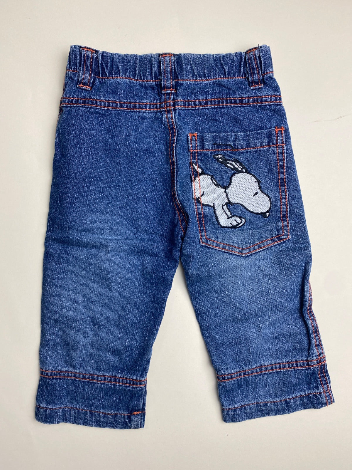 Jeans in denim blu per neonato/bambino con cuciture a contrasto
