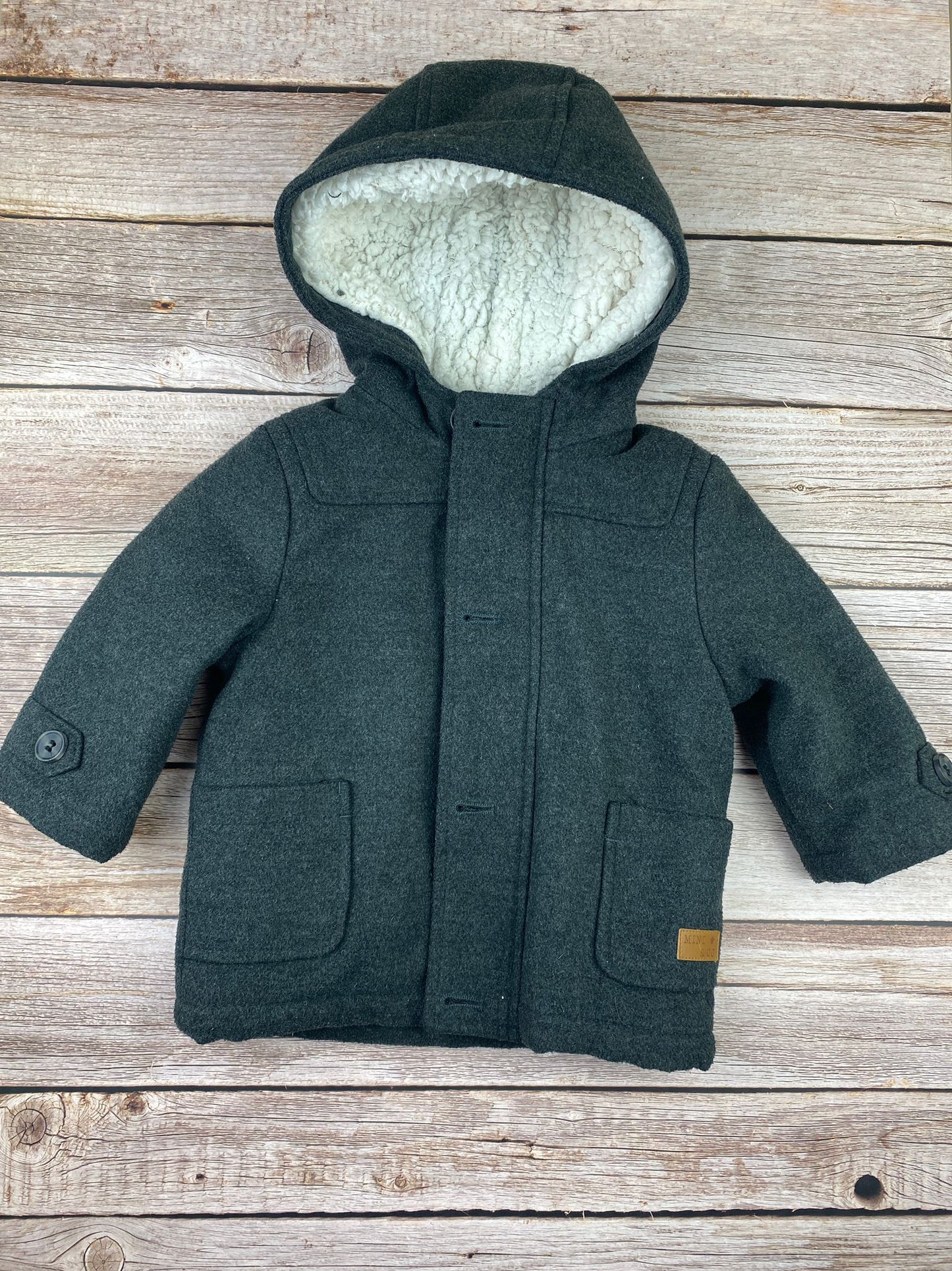 Cappotto con cappuccio