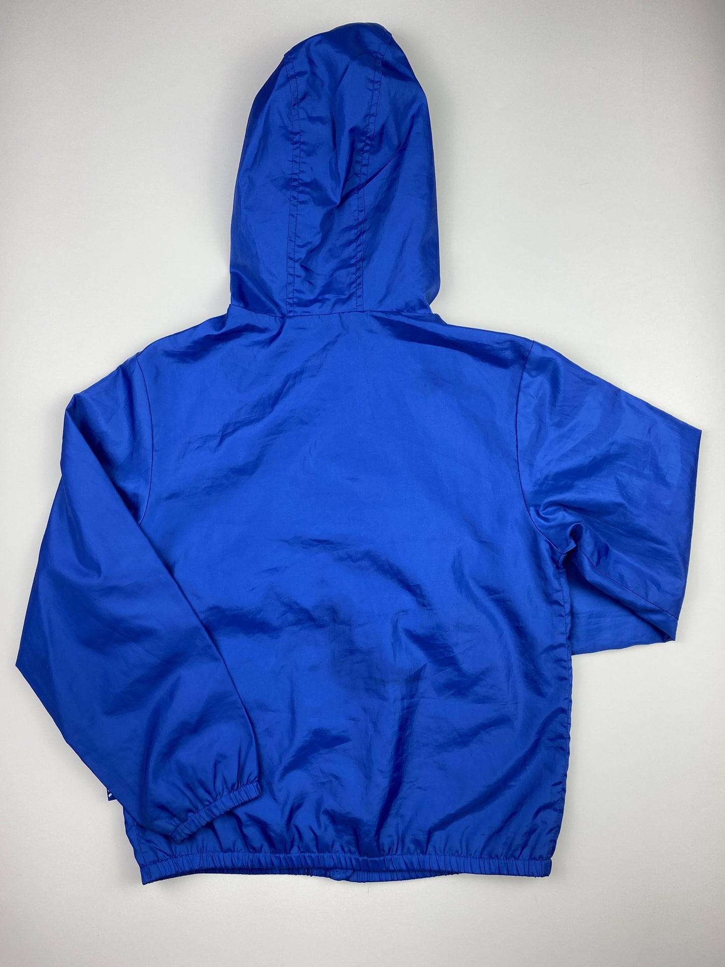 Giacca a vento con zip e cappuccio