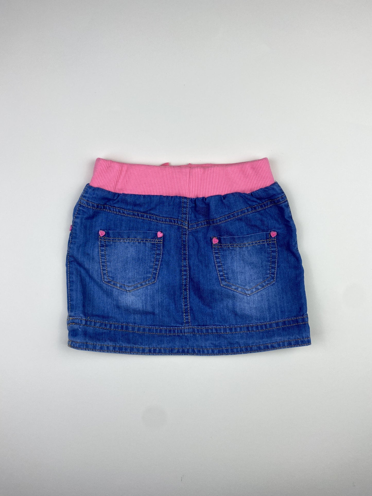 Gonna in jeans leggero sopra al ginocchio