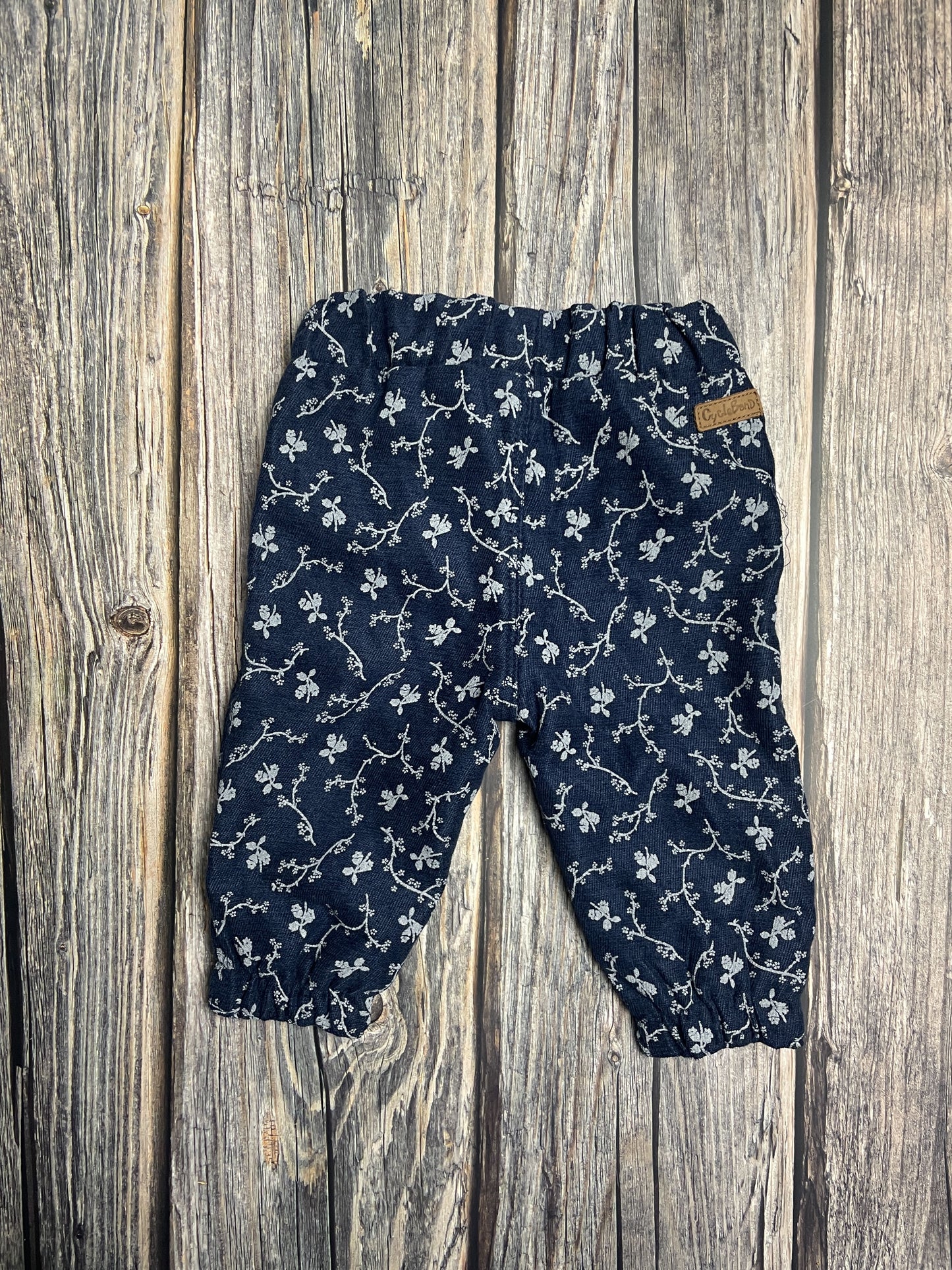 Pantalone in poliestere