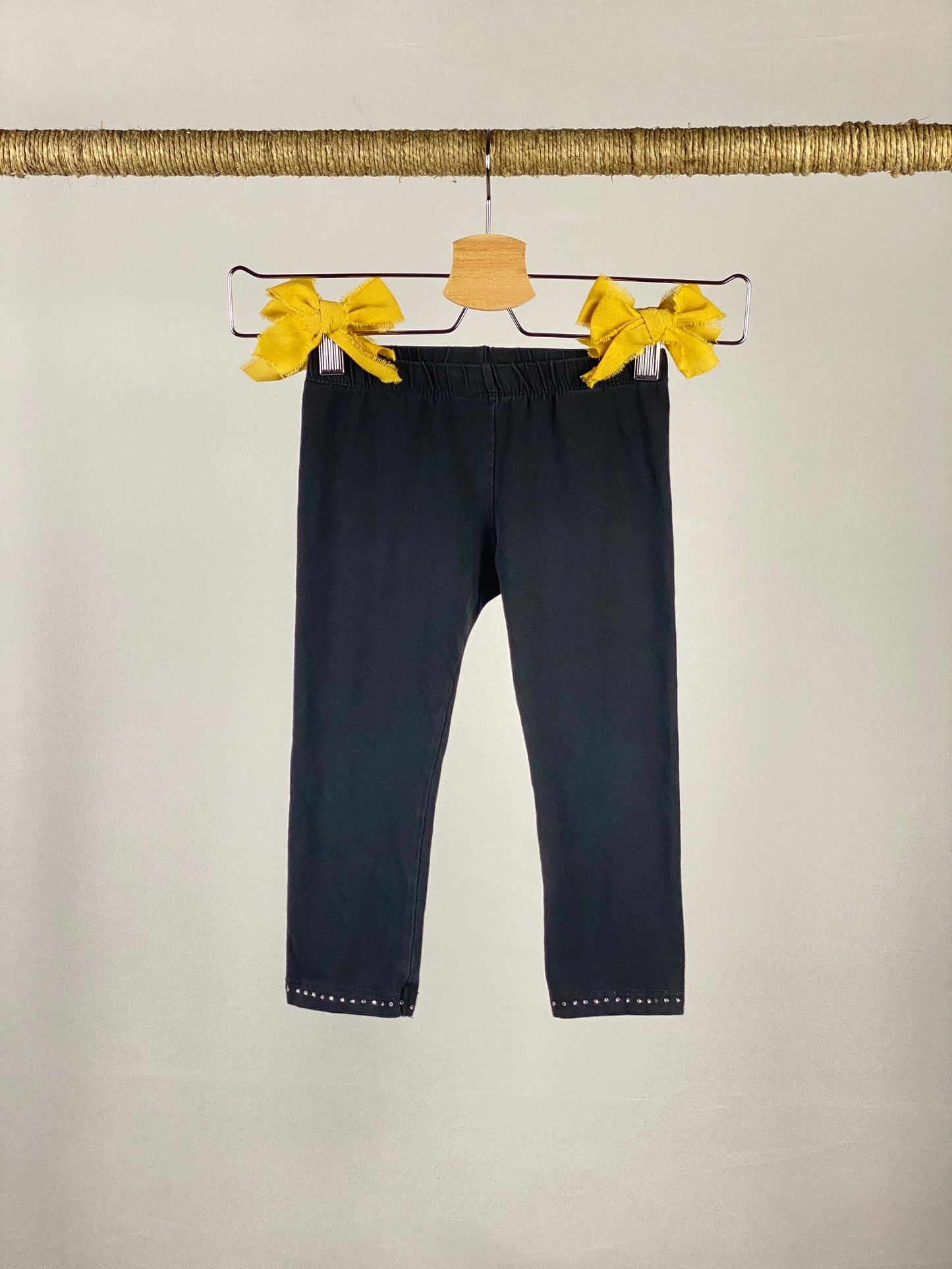 Pantalone leggings mezza gamba