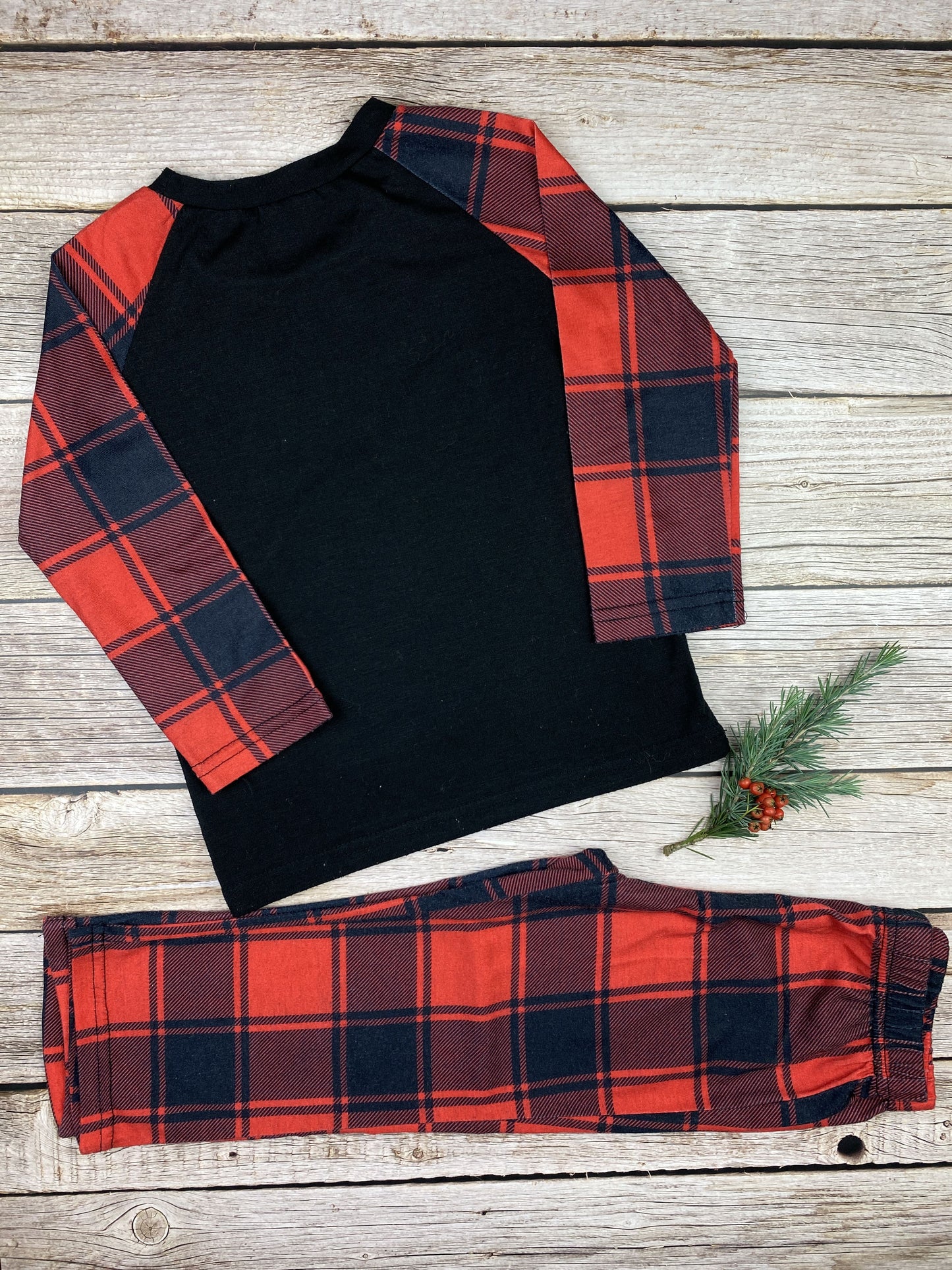 T-shirt manica lunga e pantalone