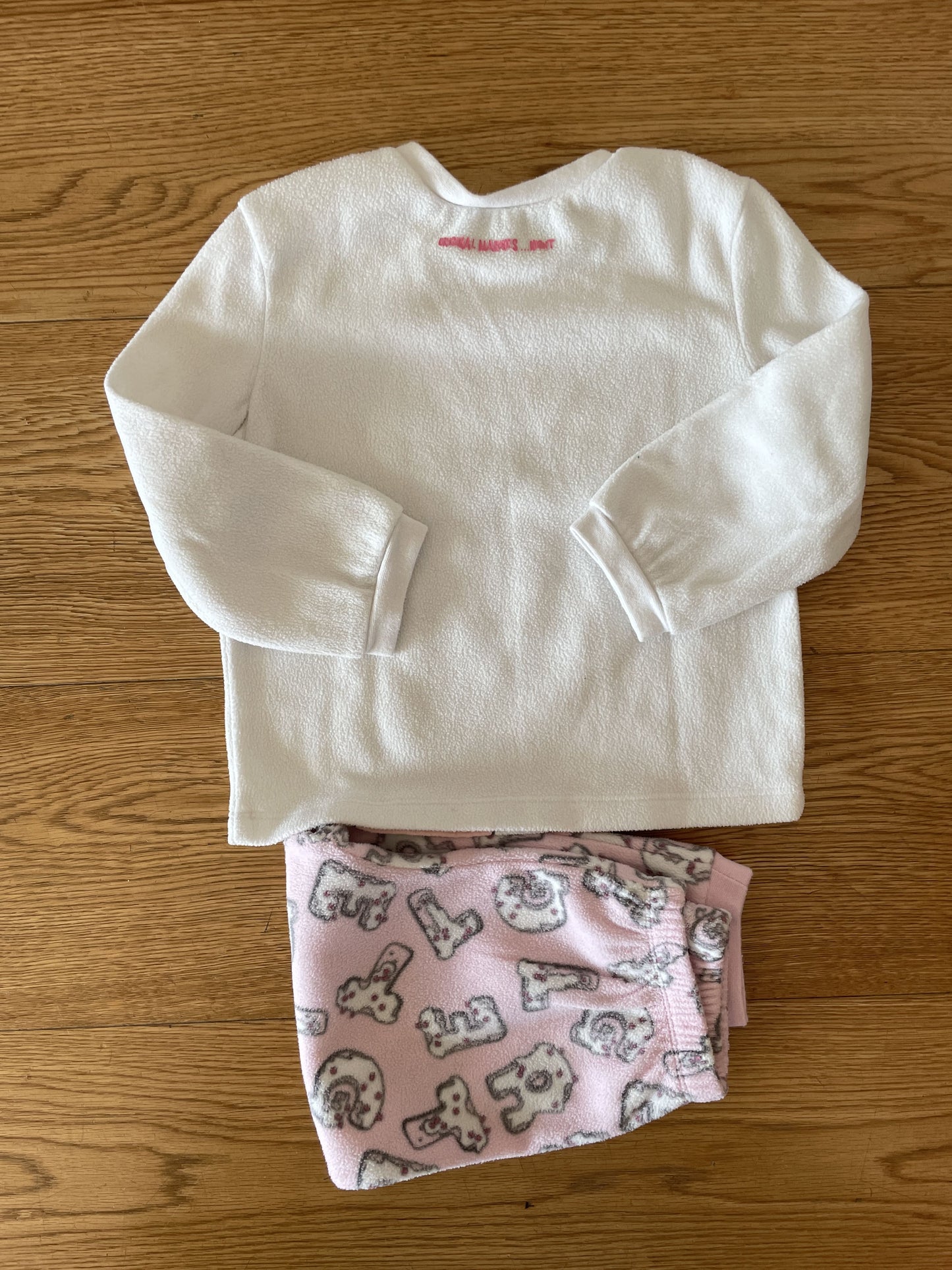 T-shirt manica lunga e pantalone