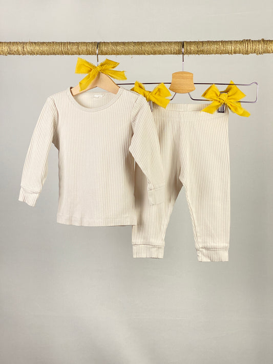 Set pantaloni lunghi e t-shirt manica lunga