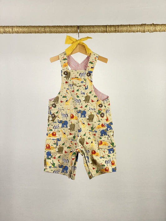 Salopette con pantaloncini