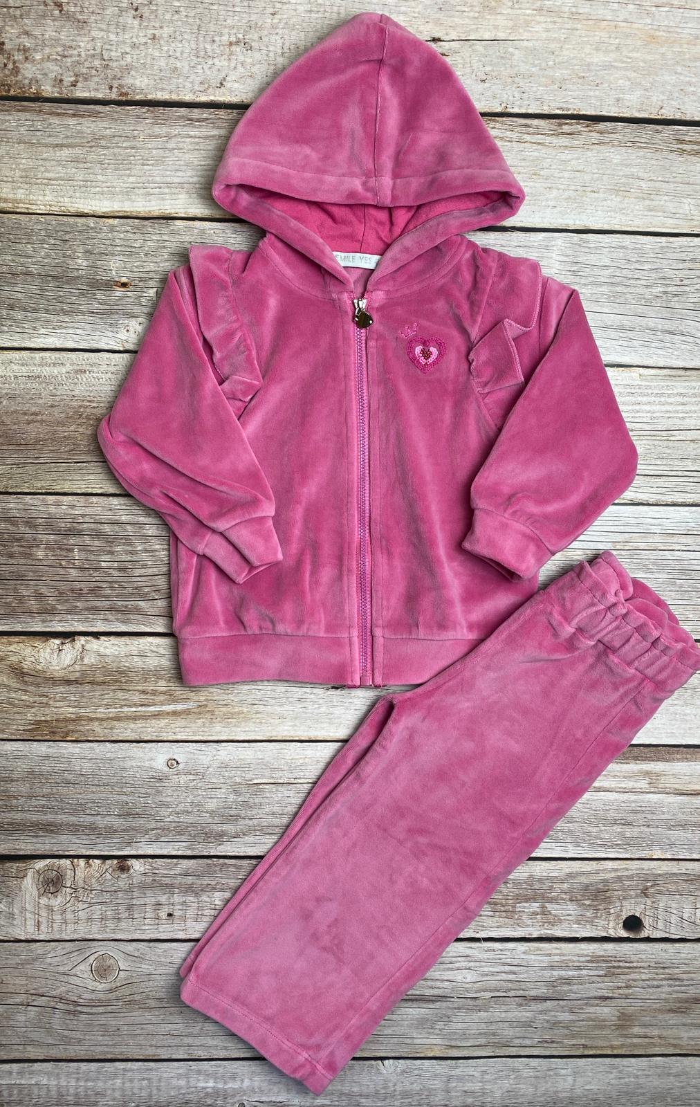 Completo pantalone e felpa con cappuccio