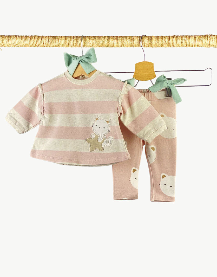 Set con felpa e pantalone