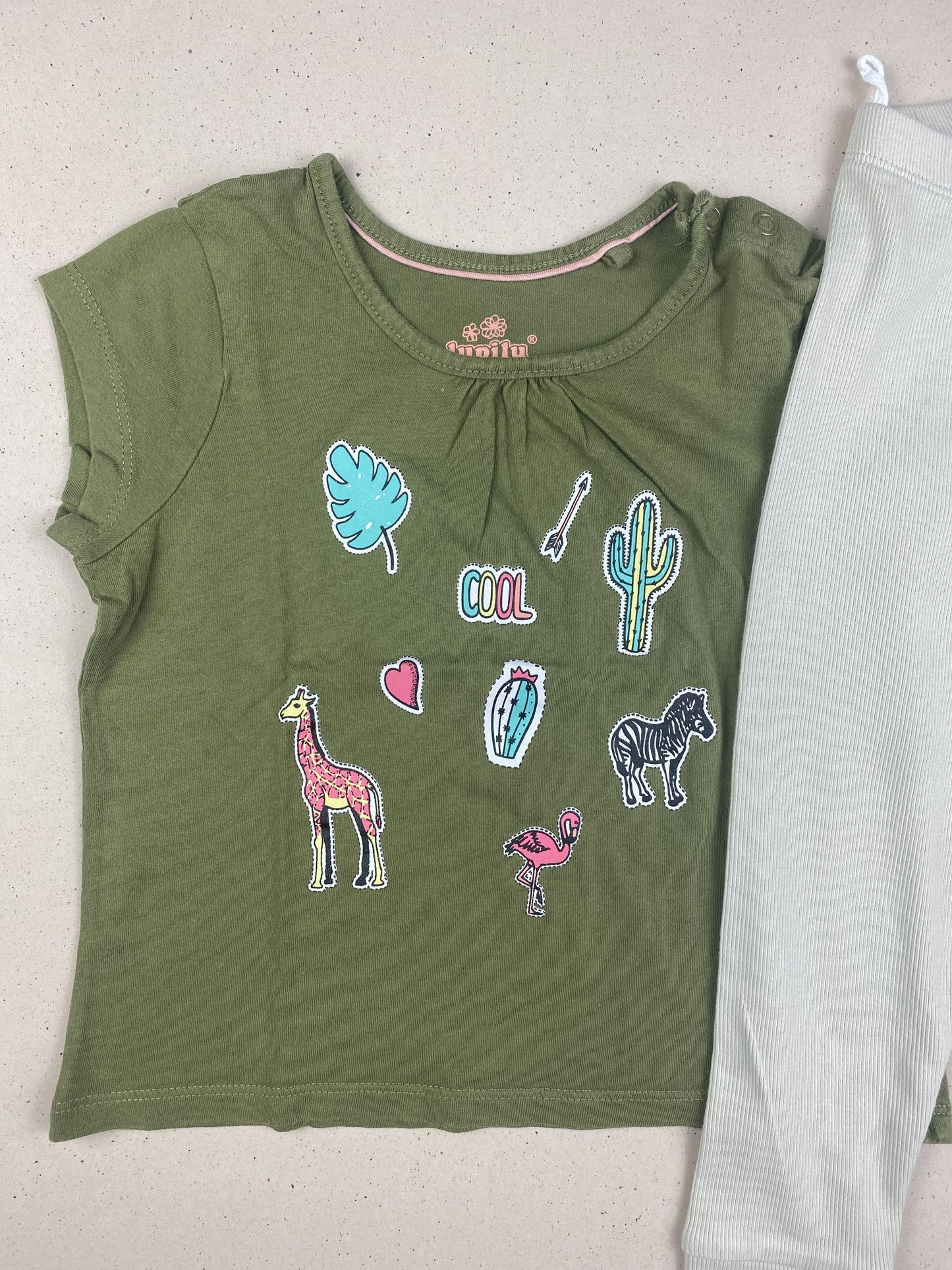 Set t-shirt manica corta e pantalone leggins
