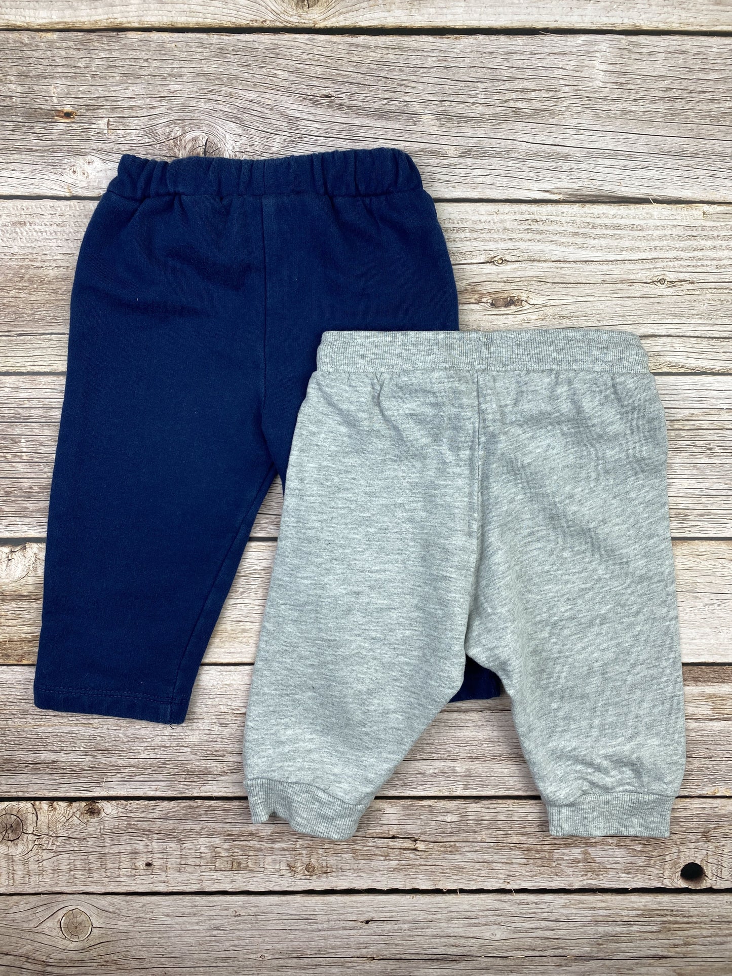 Set due pantaloni in felpa
