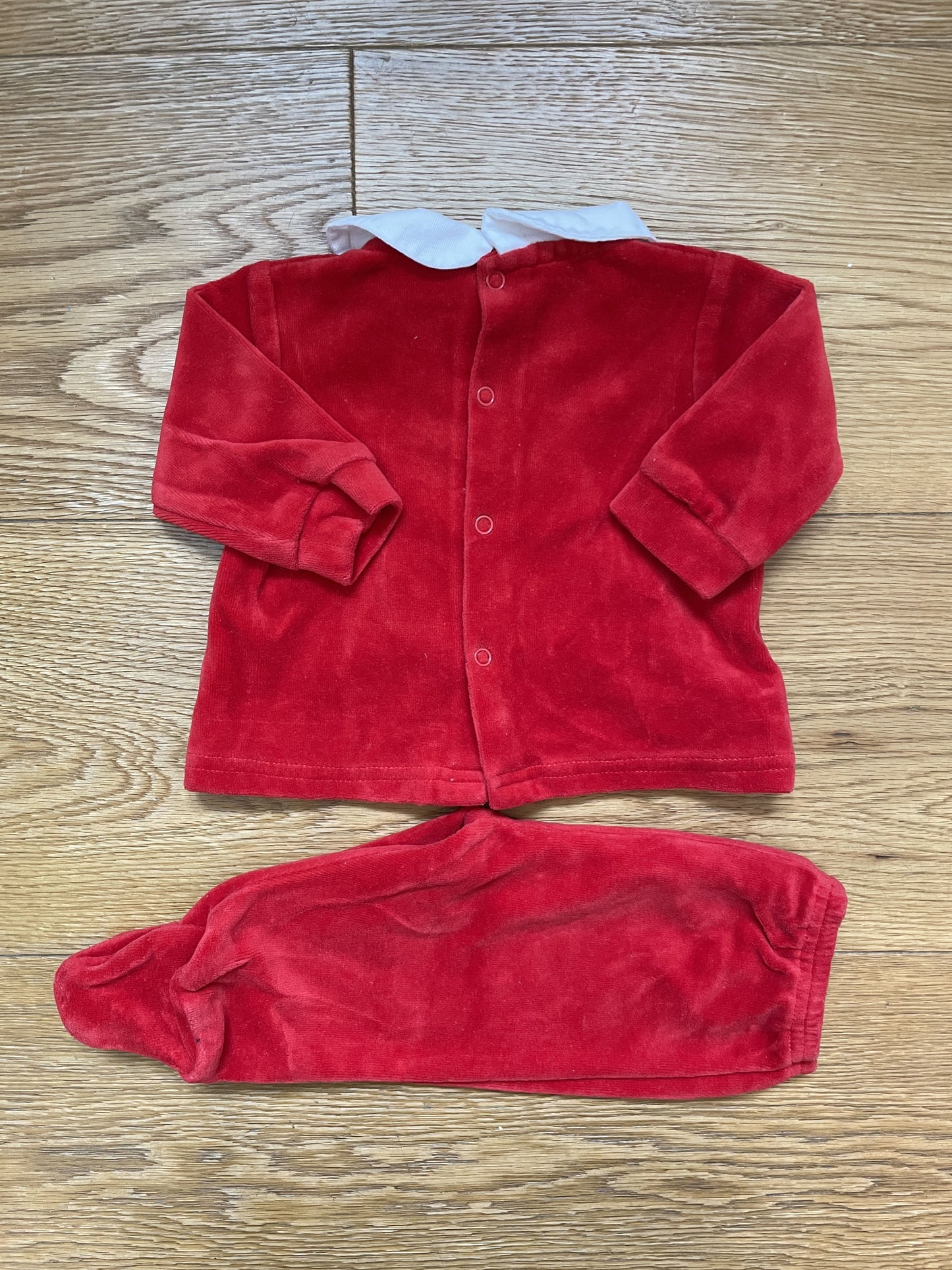 Set felpa e pantalone con piedini