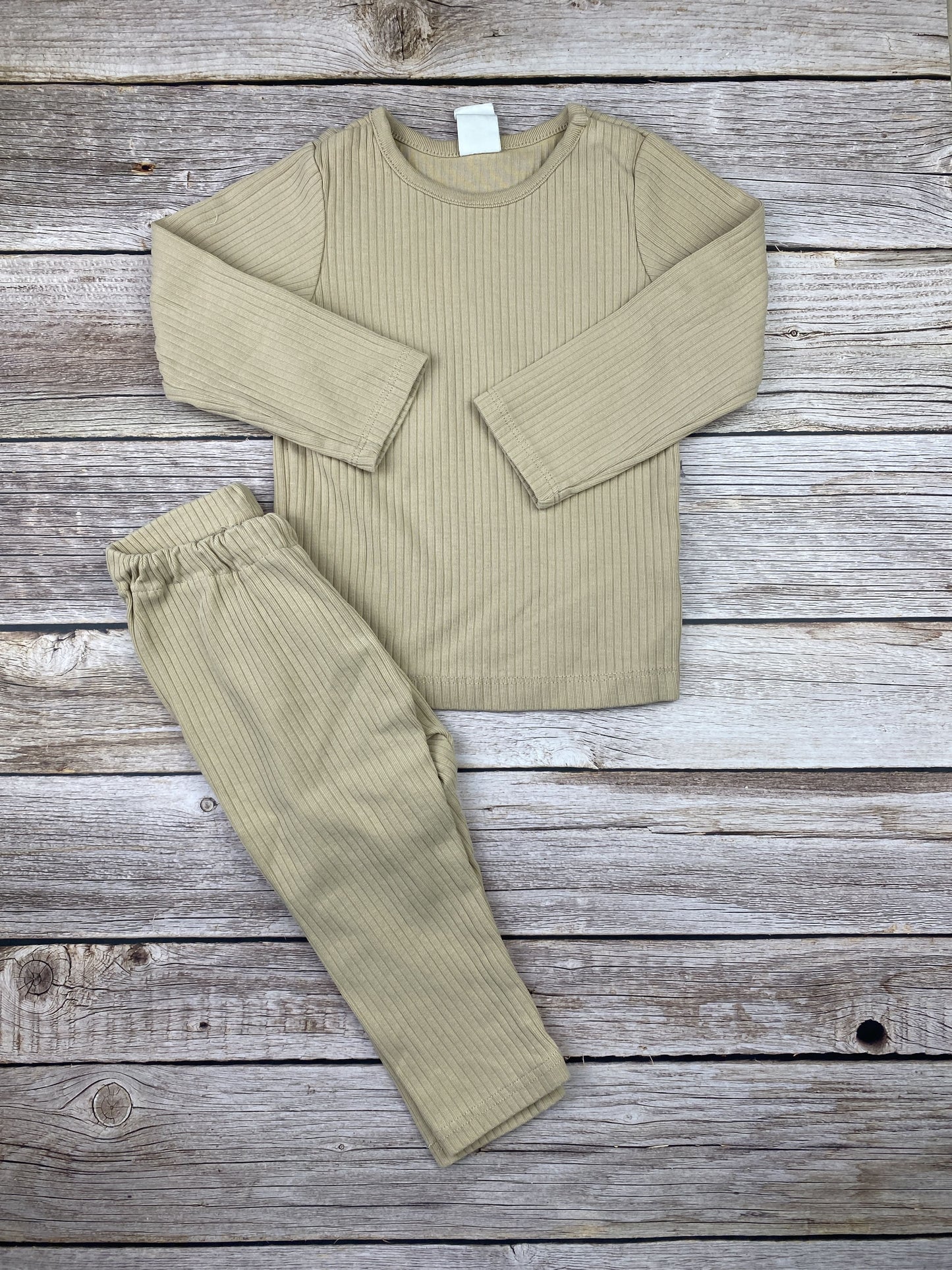 Set maglia e pantalone