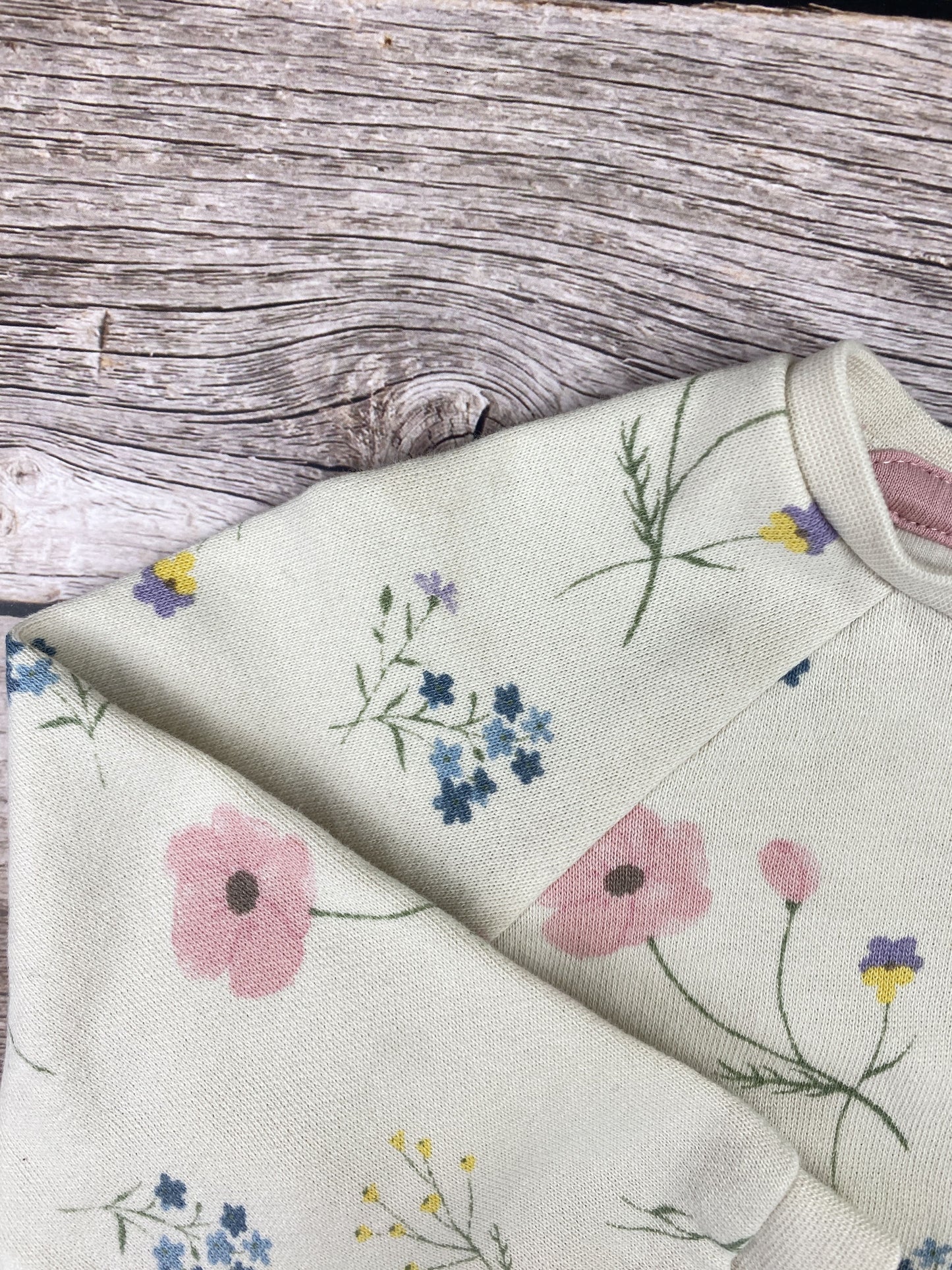 Set t-shirt e pantalone