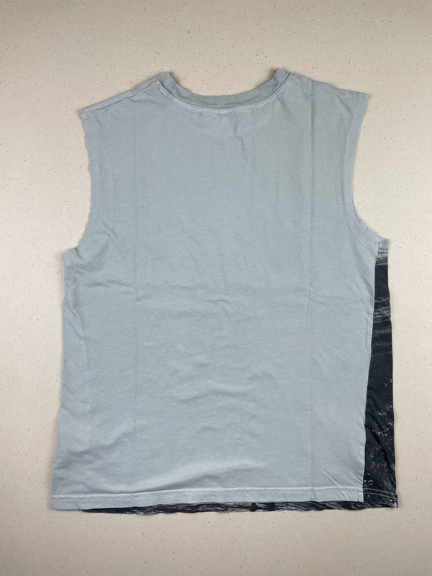 T-shirt senza manica