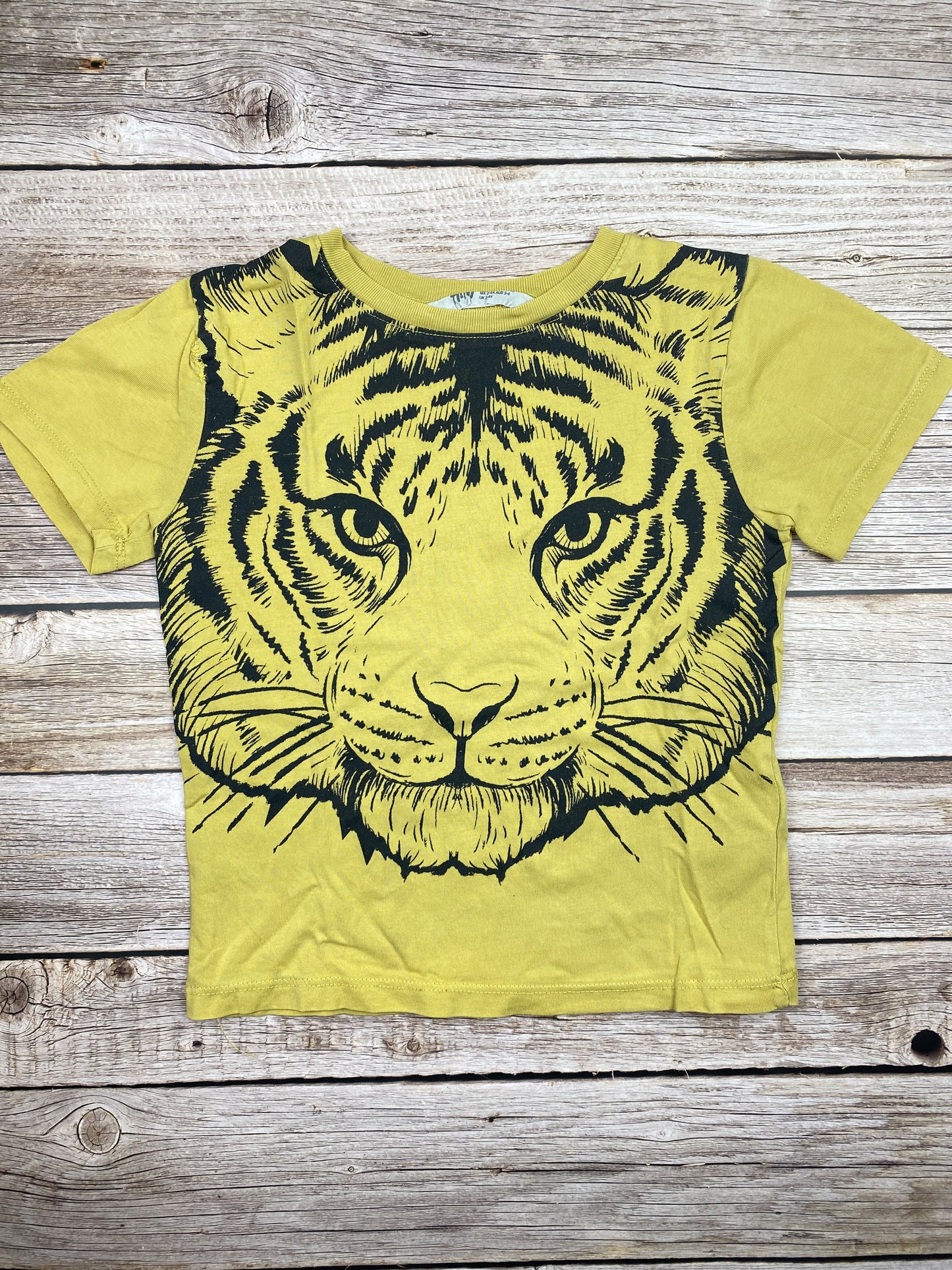 T-shirt manica corta