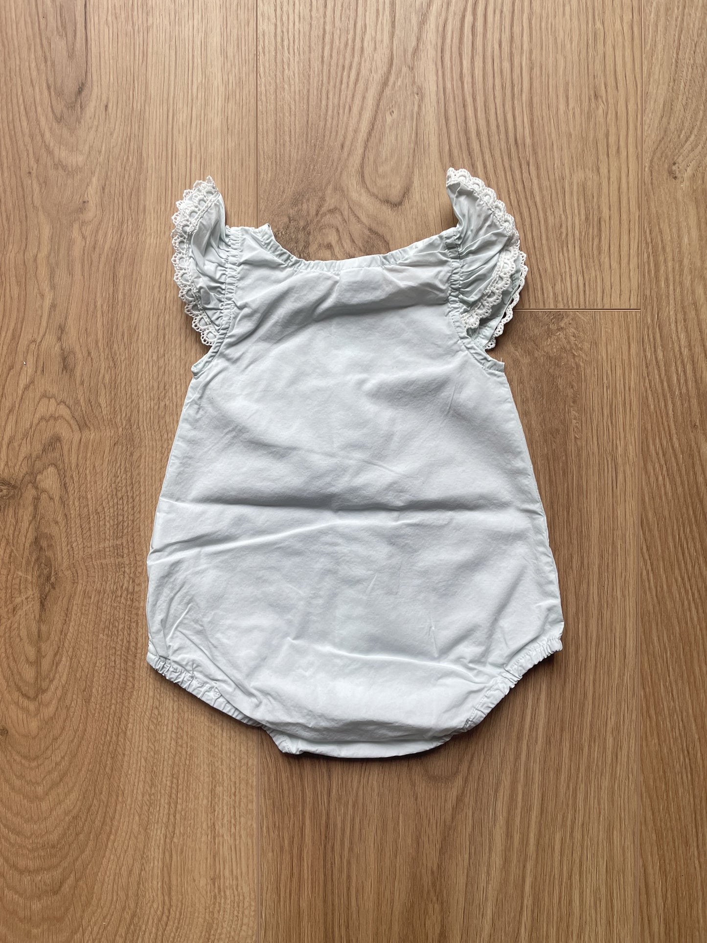 Tutina pagliaccetto senza manica