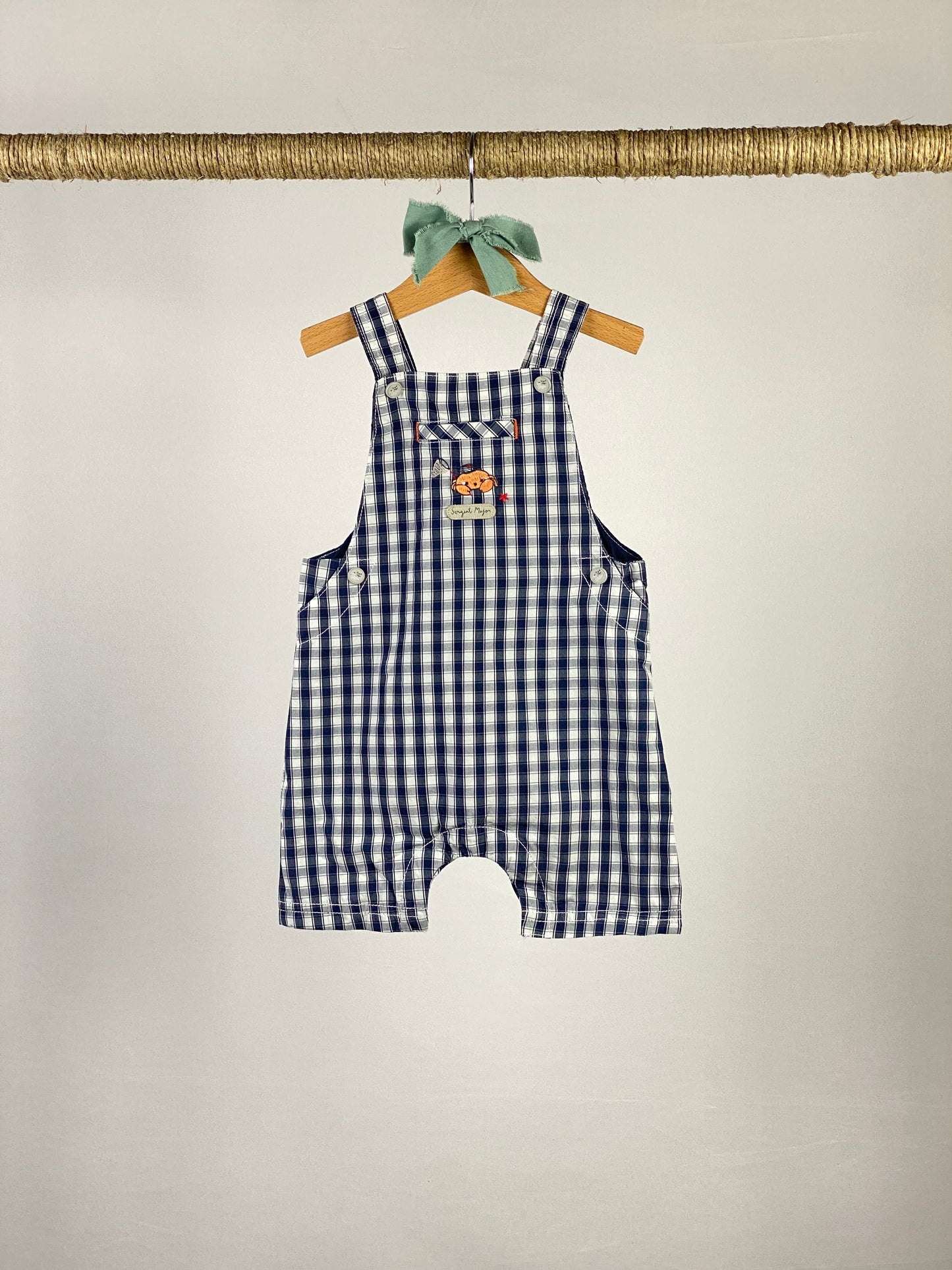 Salopette con pantalone corto