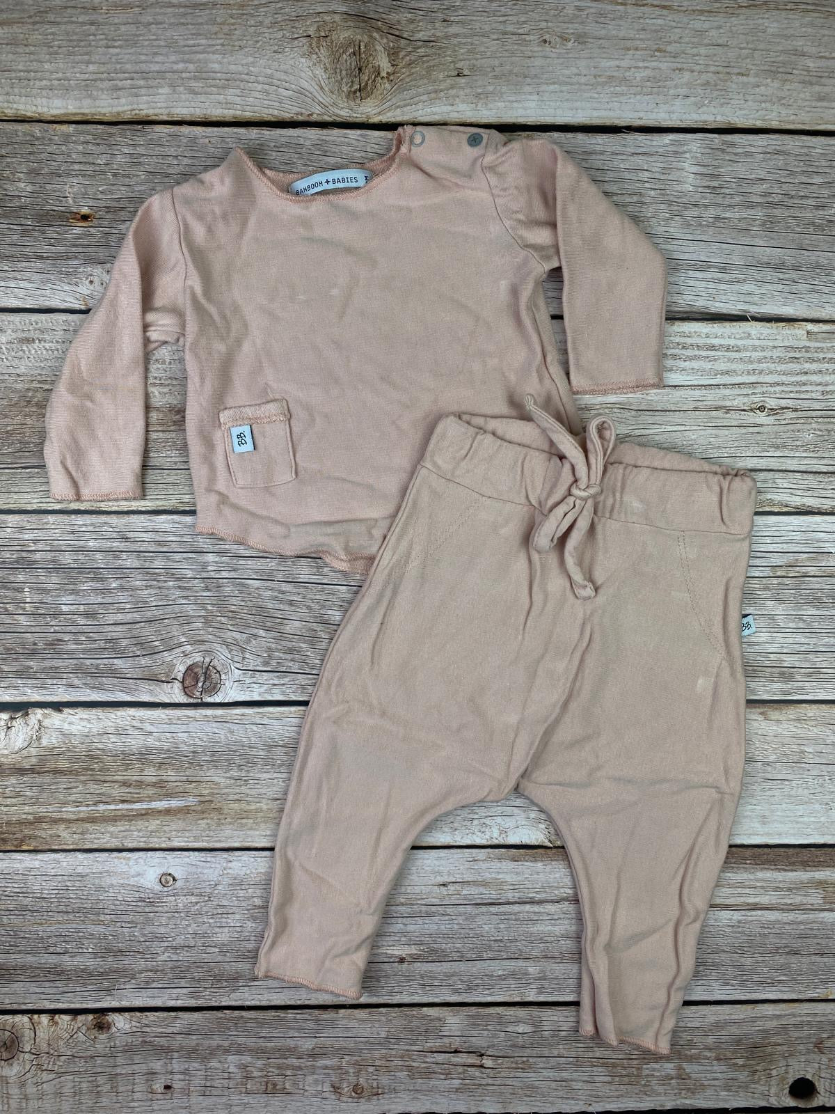 Set maglia e pantalone