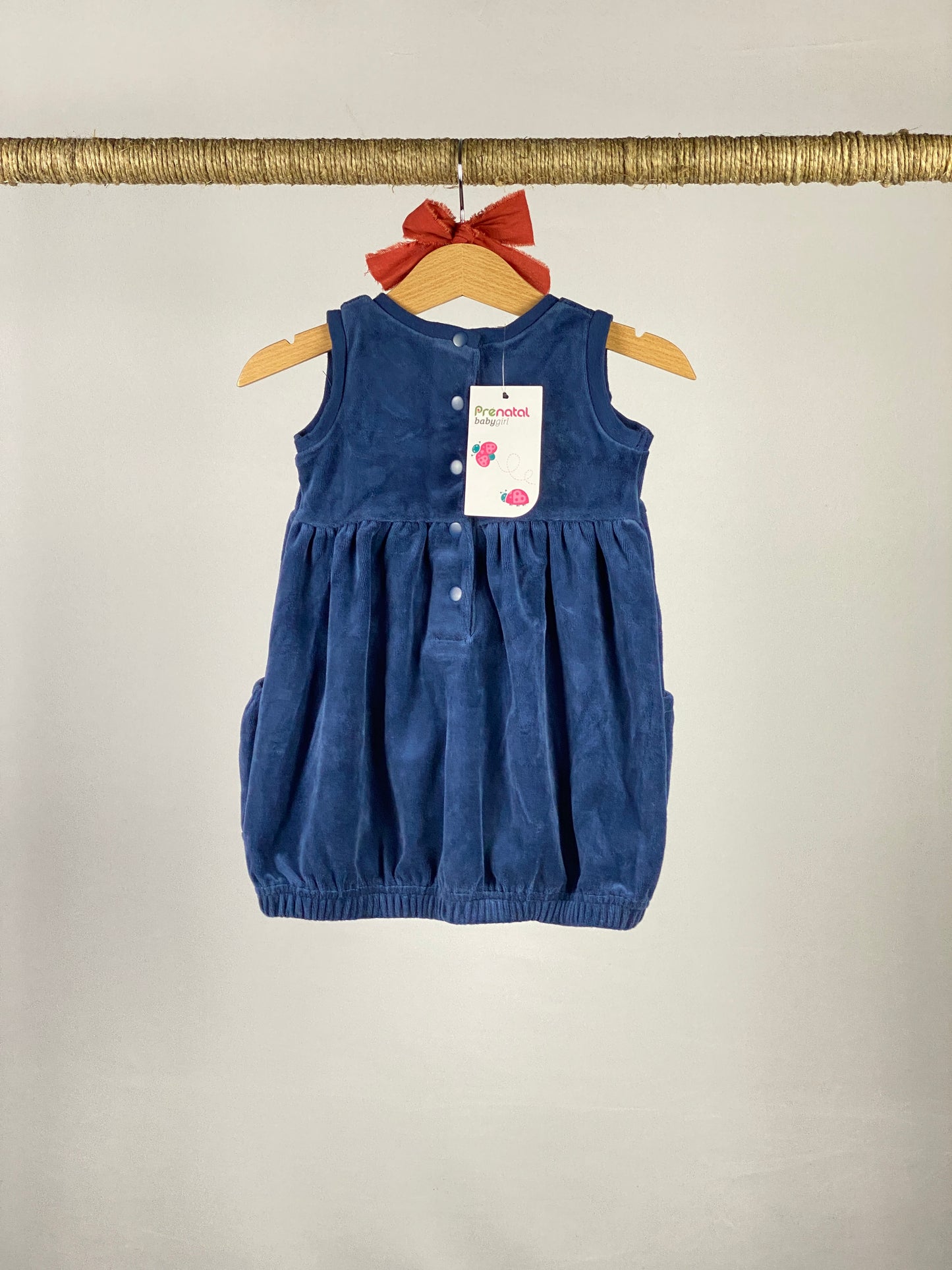 Vestito senza maniche