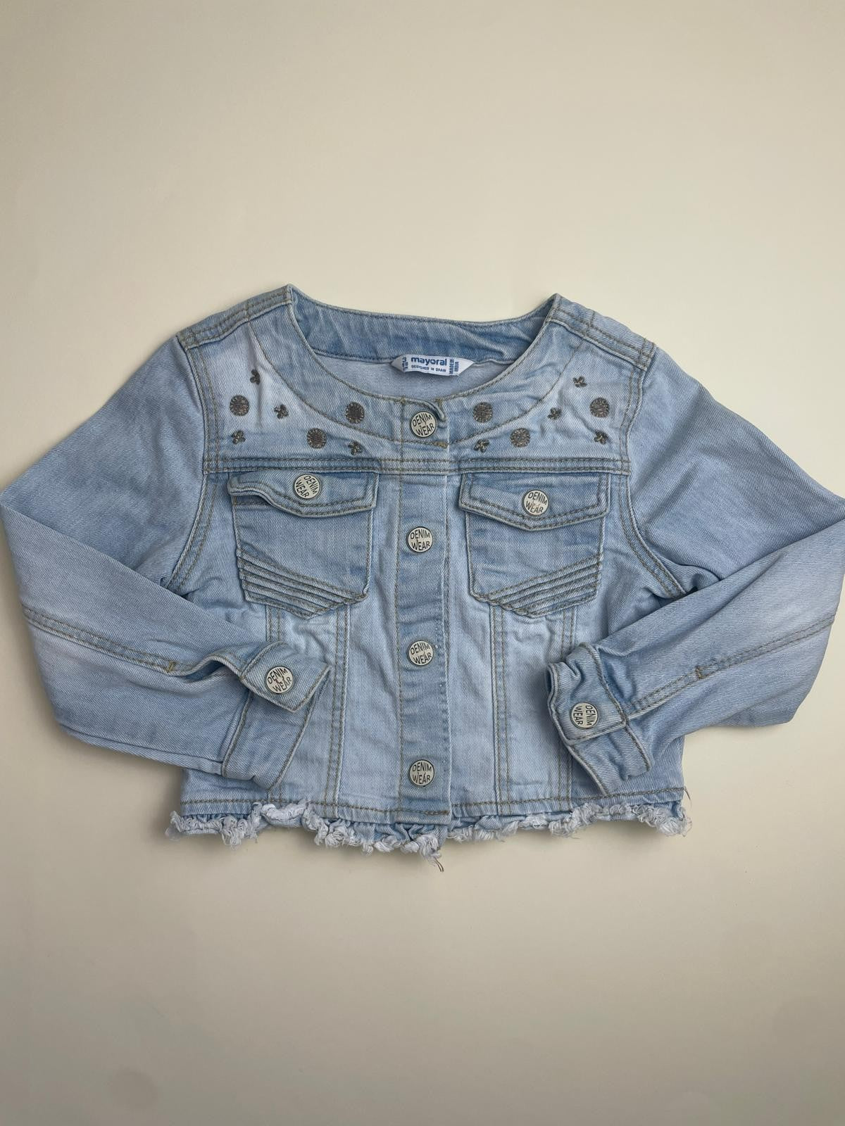Giacca di Jeans Mayoral per Bambina con Borchie e Orlo Sfilacciato