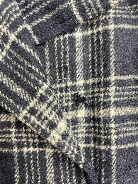 Cappotto doppiopetto imbottito - difetto manca bottone