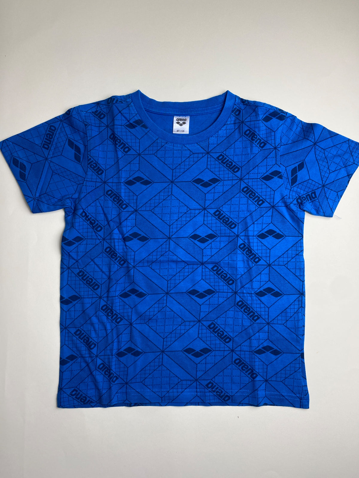 Maglietta Arena blu con stampa logo geometrica