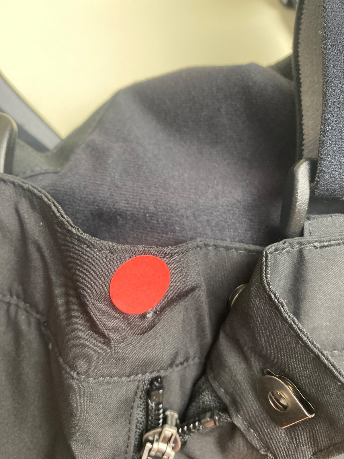 Pantaloni da sci CMP neri con bretelle - manca un bottone su due (si chiude)