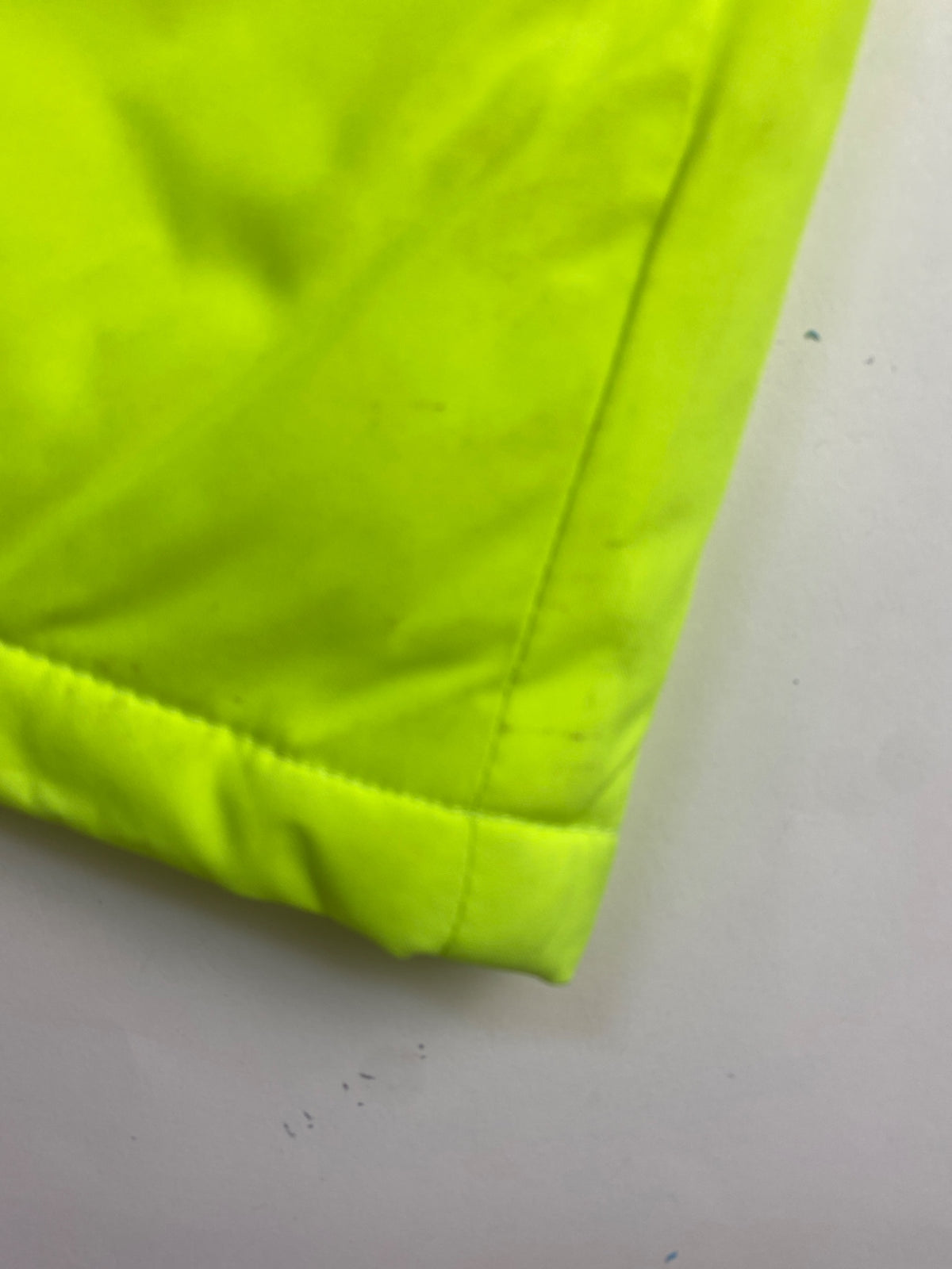 Pantaloni da sci CMP per bambini, giallo fluo con bretelle - reso ricondizionato con piccole macchie lavabili