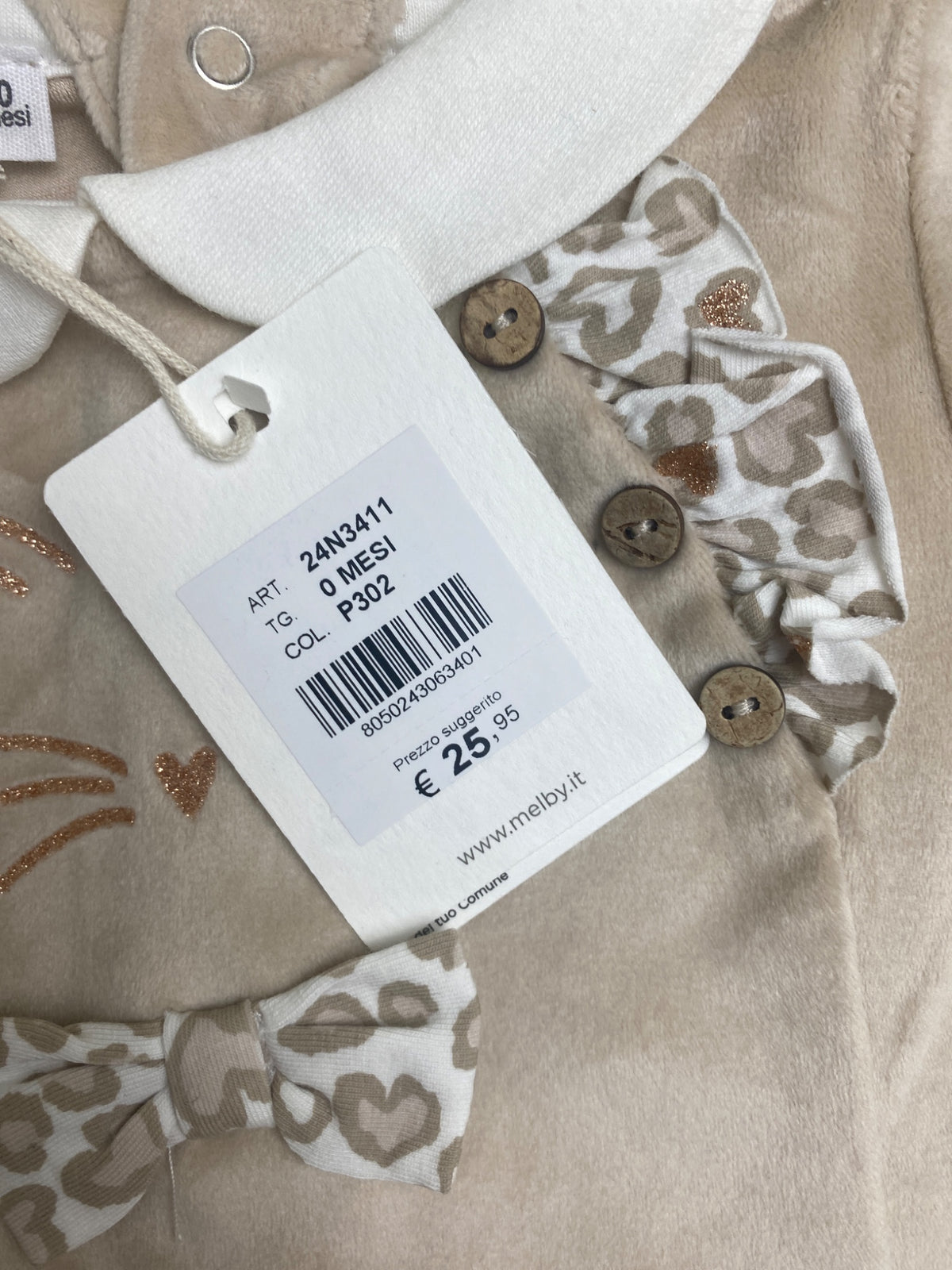 Tutina neonato in velluto beige con gatto e stampa leopardata - difetto su collo