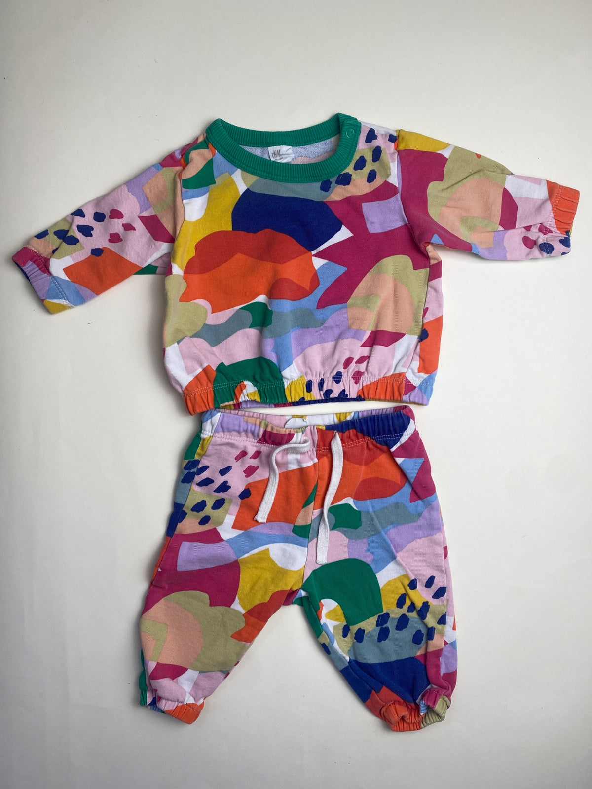 Completo neonato H&M fantasia astratta colorata