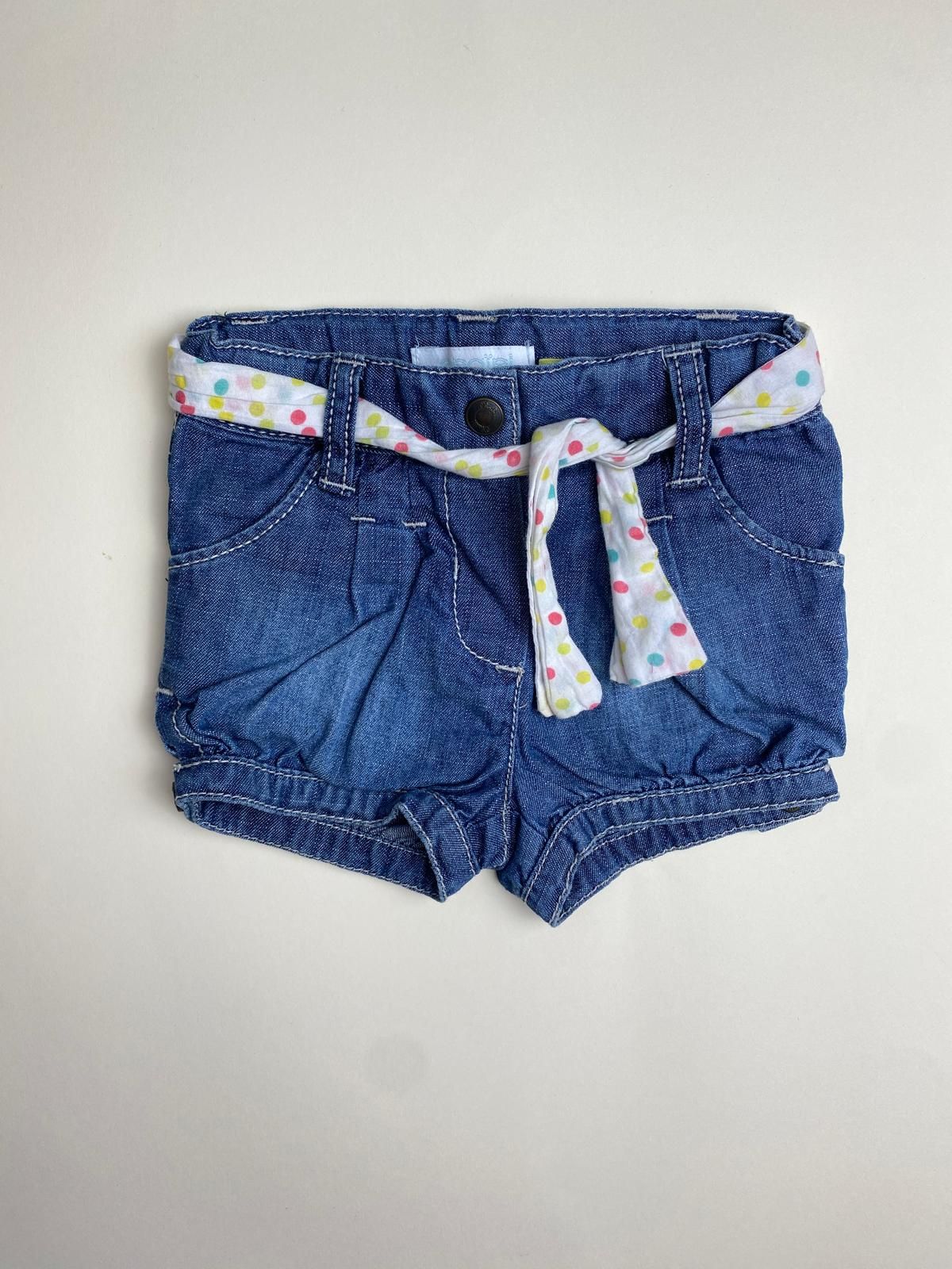 Shorts in denim per neonata con cintura a pois