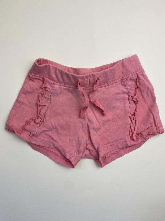 Shorts rosa con volant