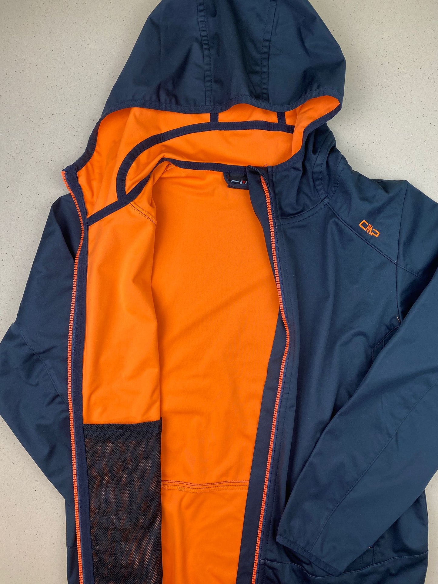 Giacca con cappuccio