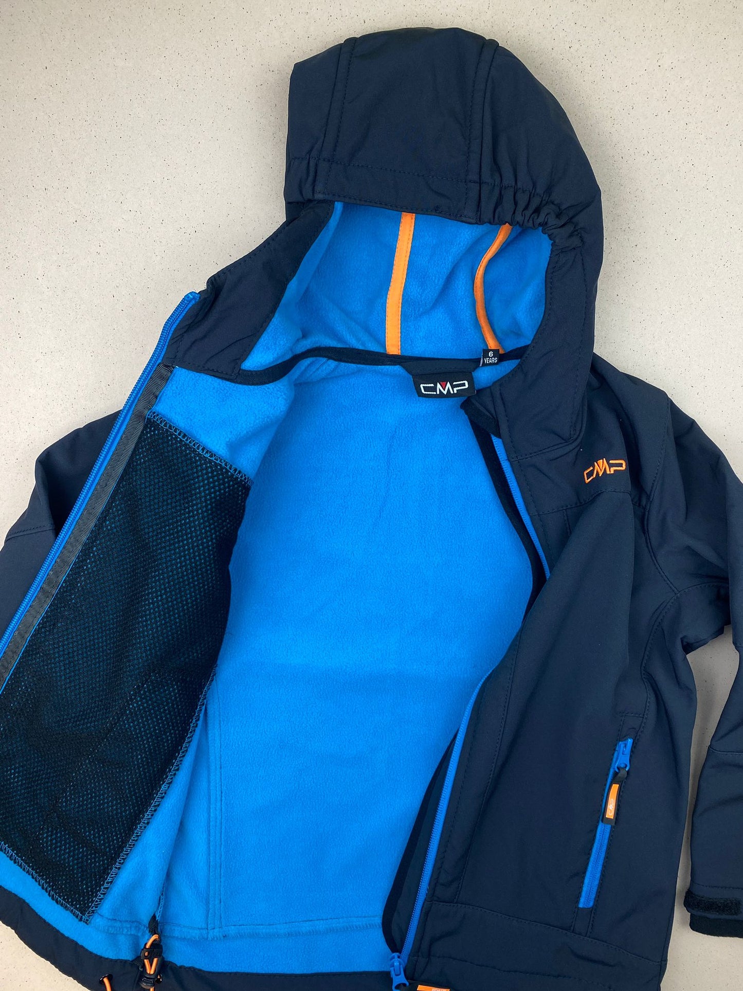 Giacca con cappuccio