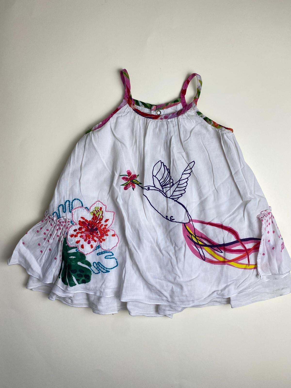 Vestito estivo per bambina con ricamo colibrì e fiori