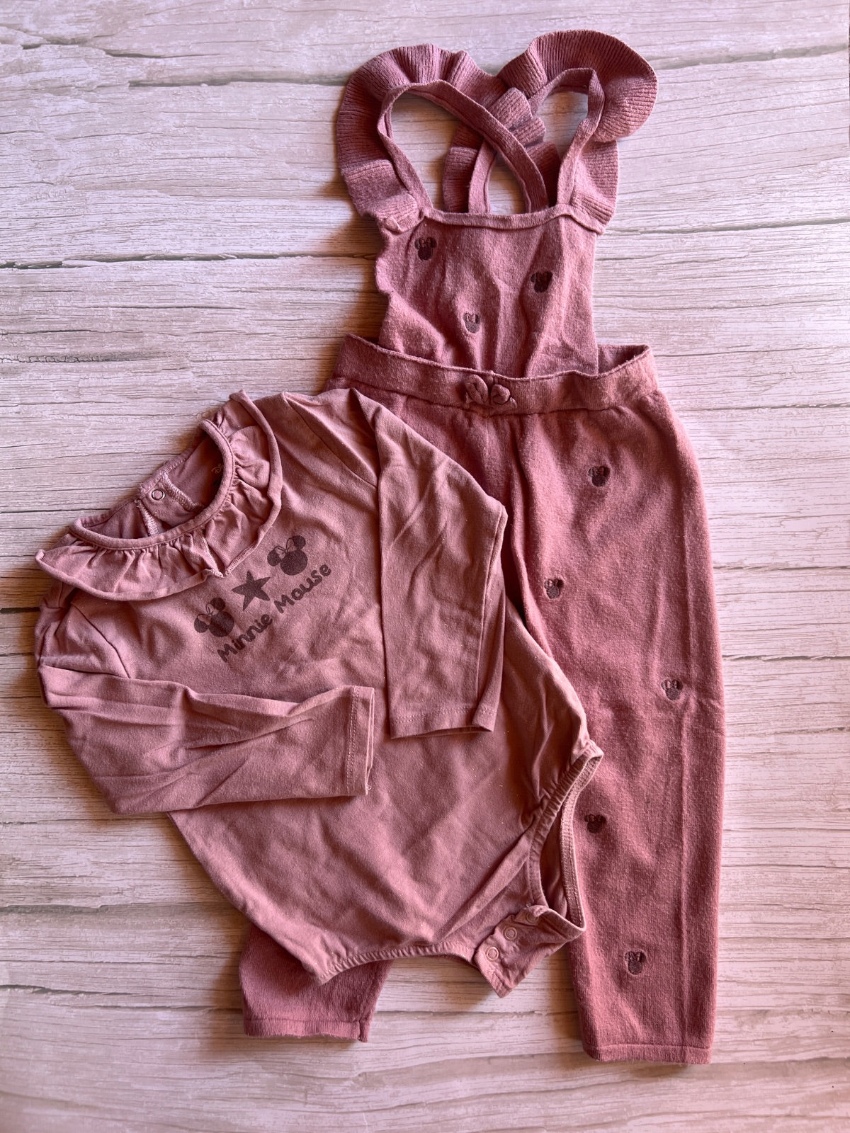 Set Completo Neonato Minnie Mouse Body e Salopette Rosa