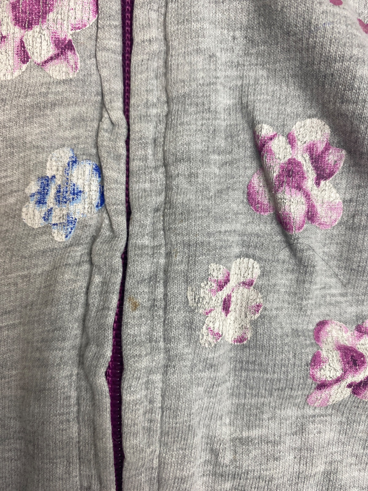 Felpa con cappuccio grigia per bambini con fiori e zip