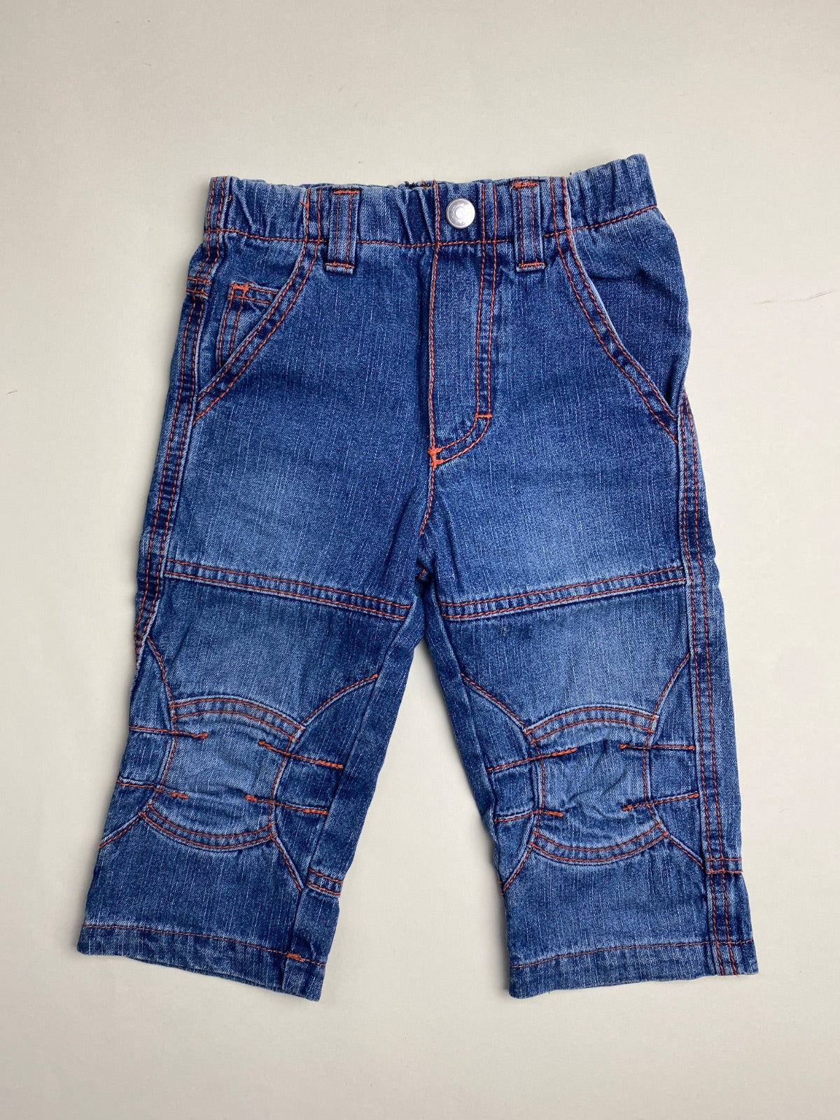 Jeans in denim blu per neonato/bambino con cuciture a contrasto
