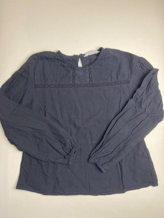 Blusa a Maniche Lunghe con Dettagli in Pizzo e Pinces