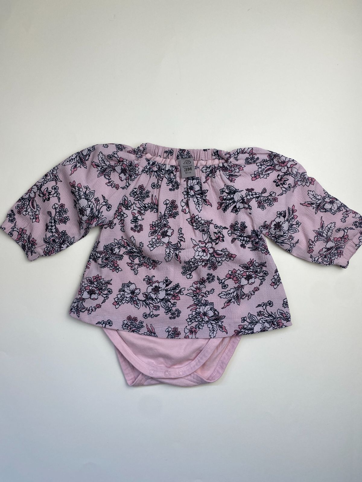 Body neonata a maniche lunghe con stampa floreale rosa