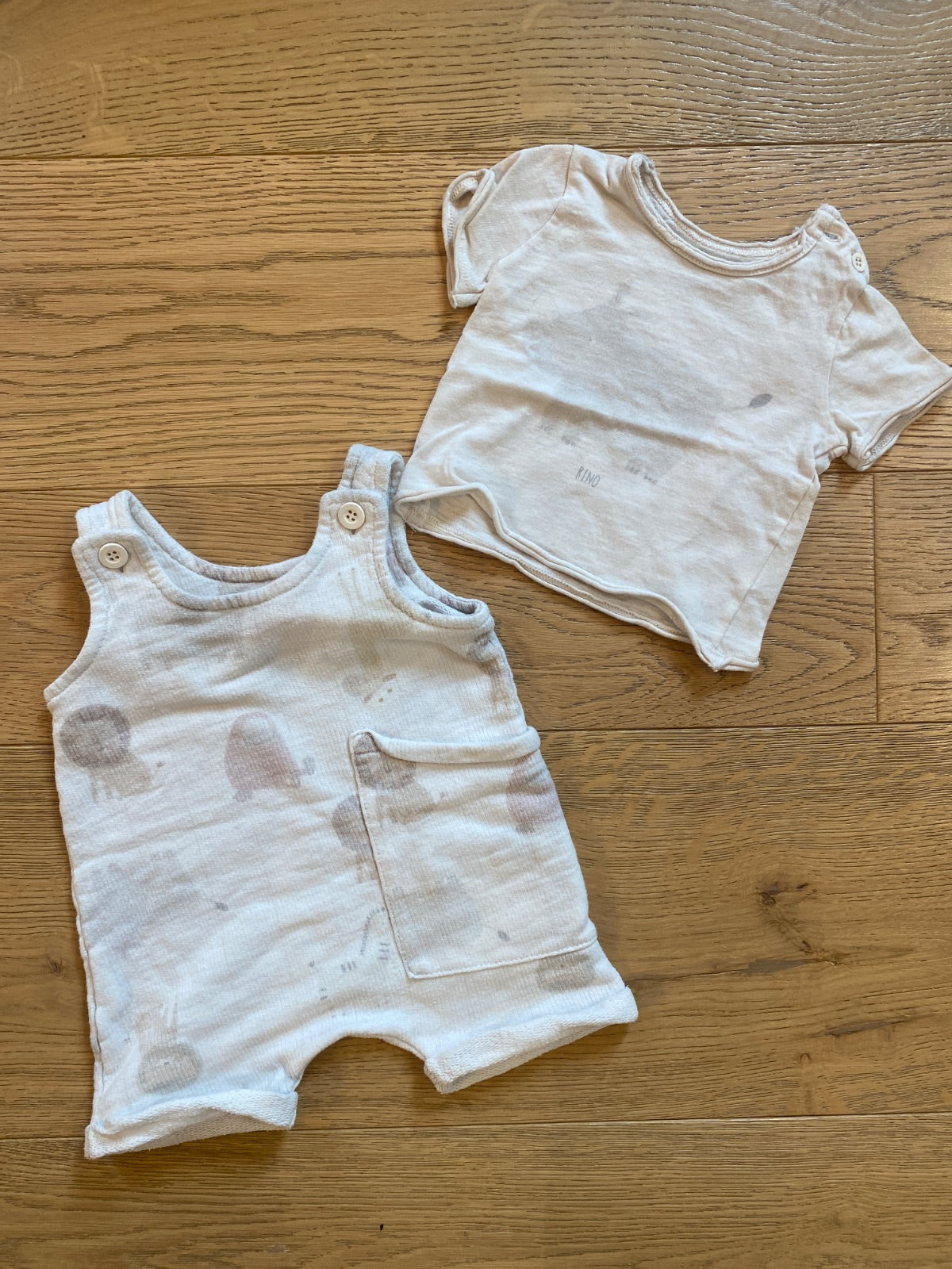 Set T-shirt e Salopette Corta Neonato