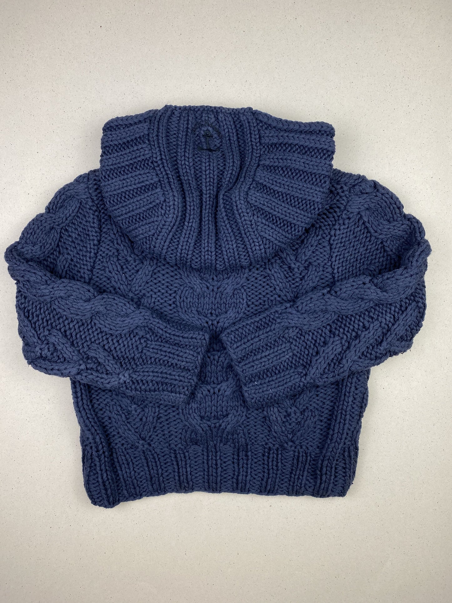 Maglione con zip e cappuccio