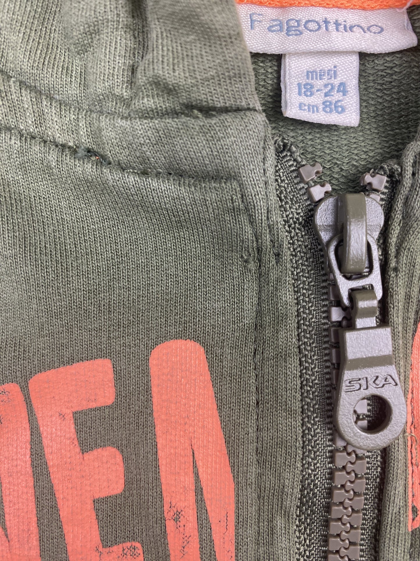 Felpa con zip e cappuccio